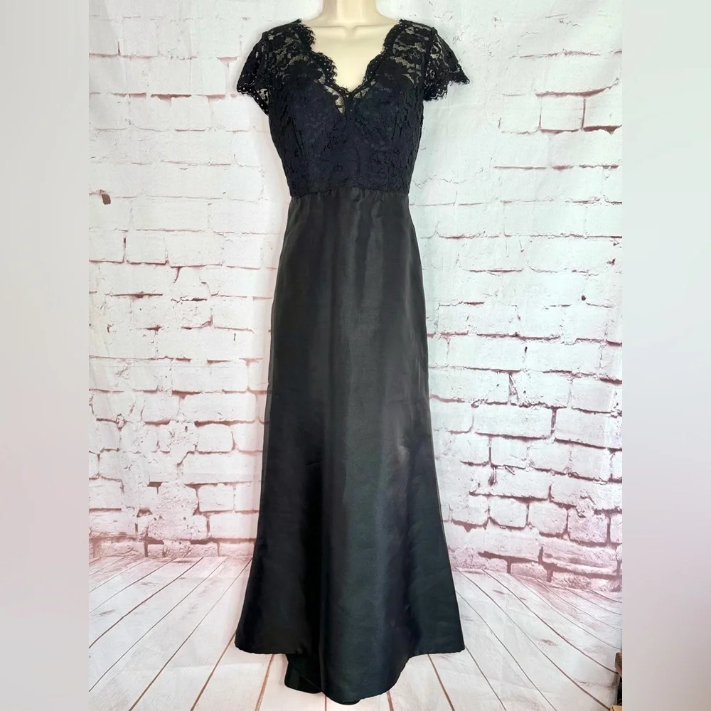 NOIR by Lazaro Black Chantilly Lace Silk Organza Formal Evening Gown Size 12 - Picture 3 of 16